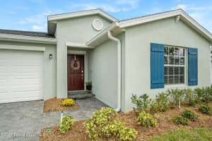 825 Dockside Drive, Palm Bay, FL 32908 - MLS#1057016
