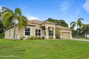 185 Dandridge Avenue, Palm Bay, FL 32907 - MLS#1057020