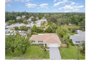 2565 Ravenswood Drive, Titusville, FL 32780 - MLS#1057093