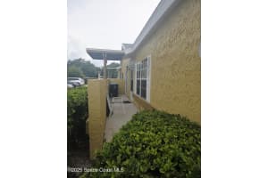 1420 Malibu Circle, Palm Bay, FL 32905 - MLS#1057135