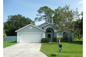 301 Alberca Street, Palm Bay, FL 32907 - MLS#1057155