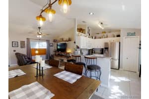 106 Prestwick Circle, Vero Beach, FL 32967 - MLS#1057169