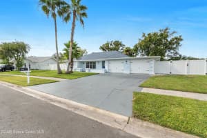 920 Waialae Circle, Palm Bay, FL 32905 - MLS#1057207