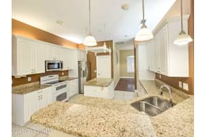 949 Gardenbrook Court, Palm Bay, FL 32909 - MLS#1057226