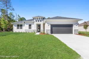 570 Town Road, Palm Bay, FL 32908 - MLS#1057234