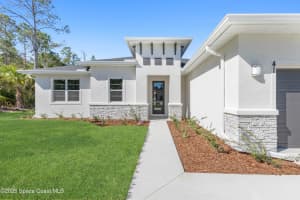 570 Town Road, Palm Bay, FL 32908 - MLS#1057234