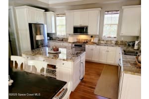 6585 Martinique Way, Vero Beach, FL 32967 - MLS#1057251