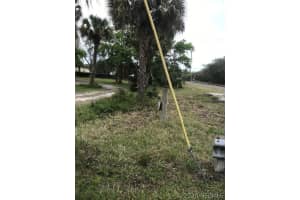 6724 Vista Hermosa Drive, Melbourne, FL 32940 Sold 11/25/25