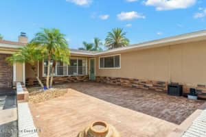 933 Waialae Circle, Palm Bay, FL 32905 - MLS#1057454