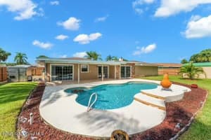 933 Waialae Circle, Palm Bay, FL 32905 - MLS#1057454