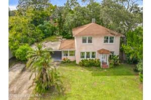 824 Indian River Avenue, Titusville, FL 32780 - MLS#1057492