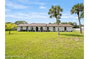 5215 Pina Vista Drive, Melbourne, FL 32934 - MLS#1057573
