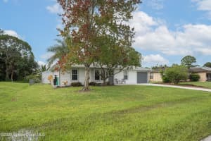258 Umber Street, Palm Bay, FL 32907 - MLS#1057604