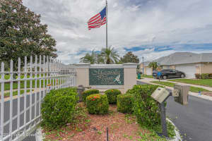 326 Haley Court, Melbourne, FL 32940 - MLS#1057733