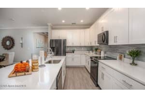 2885 Palisades Drive, Palm Bay, FL 32909 - MLS#1057787