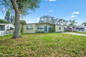 907 Espanola Way, Melbourne, FL 32901 - MLS#1057860