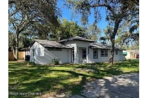 1905 Village Avenue, Tampa, FL 33611 - MLS#1057976