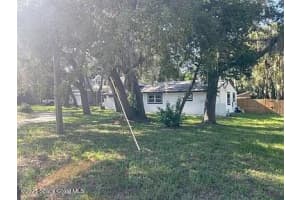 1905 Village Avenue, Tampa, FL 33611 - MLS#1057976