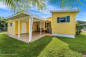 1885 Mango Street, Palm Bay, FL 32905 - MLS#1058193