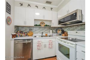 73 Royal Oak Court, Vero Beach, FL 32962 - MLS#1058236