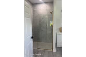 660 Yardley Street, Palm Bay, FL 32908 - MLS#1058325