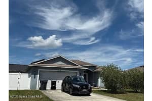 356 Gardenia Court, Poinciana, FL 34759 - MLS#1058344