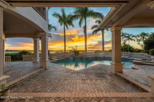 327 Lansing Island Drive, Indian Harbour Beach, FL 32937 - MLS#1058348