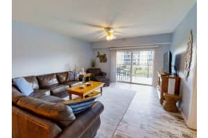 1190 Pine Creek Circle, Palm Bay, FL 32905 - MLS#1058553