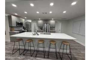 1285 Coventry Circle, Melbourne, FL 32904 Sold 10/31/25