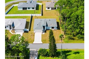1724 Tharp Road, Palm Bay, FL 32909 - MLS#1058722