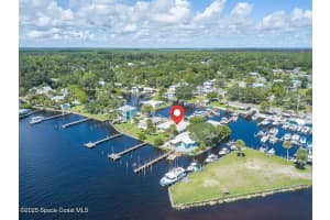 3957 Canal Drive, Sebastian, FL 32976 - MLS#1058727