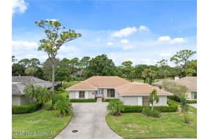 110 Prestwick Circle, Vero Beach, FL 32967 - MLS#1058829