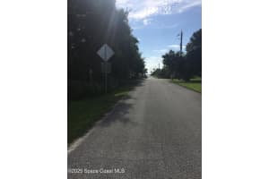 5 Chamberlin Terrace, Micco, FL 32976 - MLS#1058859