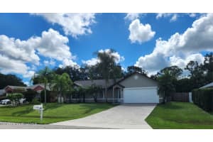 650 Koutnik Road, Palm Bay, FL 32909 - MLS#1058868