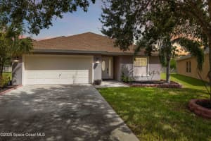377 Wishing Well Circle, Palm Bay, FL 32908 - MLS#1058898