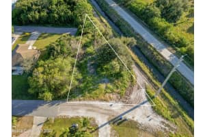 475 15th Street, Vero Beach, FL 32962 Sold 02/06/26