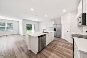 566 Rembrandt Street, Palm Bay, FL 32909 - MLS#1058913