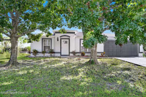 1500 Manzanita Street, Palm Bay, FL 32907 - MLS#1059055