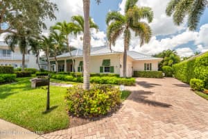 409 Palm Island Circle, Indian River Shores, FL 32963 - MLS#1059115