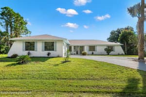 1069 Celle Avenue, Palm Bay, FL 32907 - MLS#1059214