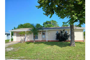 817 Bianca Drive, Palm Bay, FL 32905 - MLS#1059505