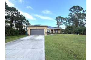 239 Brickell Street, Palm Bay, FL 32909 - MLS#1059553