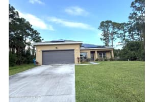 239 Brickell Street, Palm Bay, FL 32909 - MLS#1059553