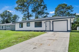 322 Ixora Avenue, Palm Bay, FL 32907 - MLS#1059564