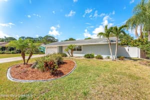 113 Las Palmas, Merritt Island, FL 32953 - MLS#1059663