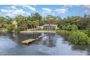 327 Tropical Trail, Merritt Island, FL 32952 - MLS#1059728