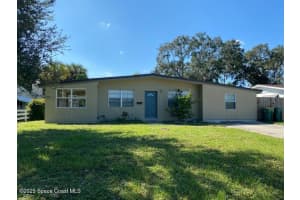 907 Espanola Way, Melbourne, FL 32901 - MLS#1059738