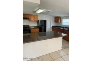 907 Espanola Way, Melbourne, FL 32901 - MLS#1059738