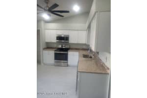 591 Londonderry Circle, Palm Bay, FL 32909 - MLS#1059766