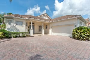 762 Papillon Street, Palm Bay, FL 32908 - MLS#1059845